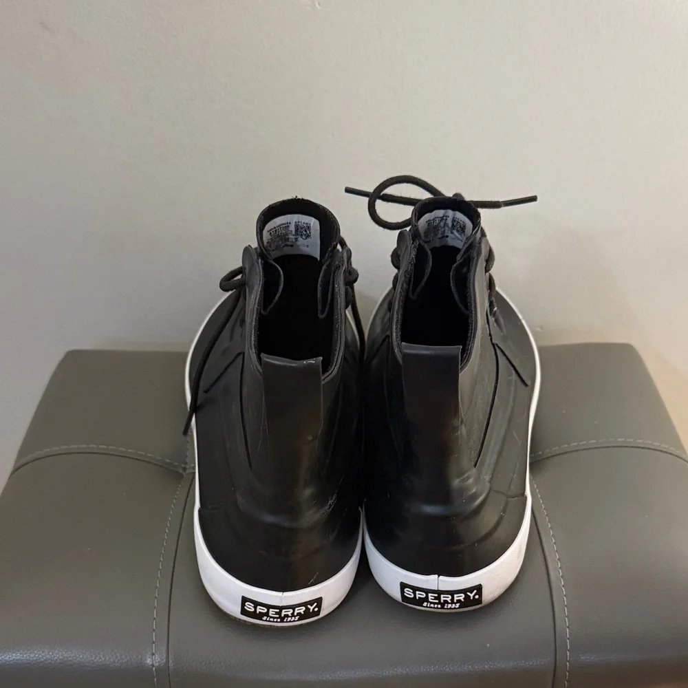 Sperry Men’s Black High-Top Boat Shoes with White Sole